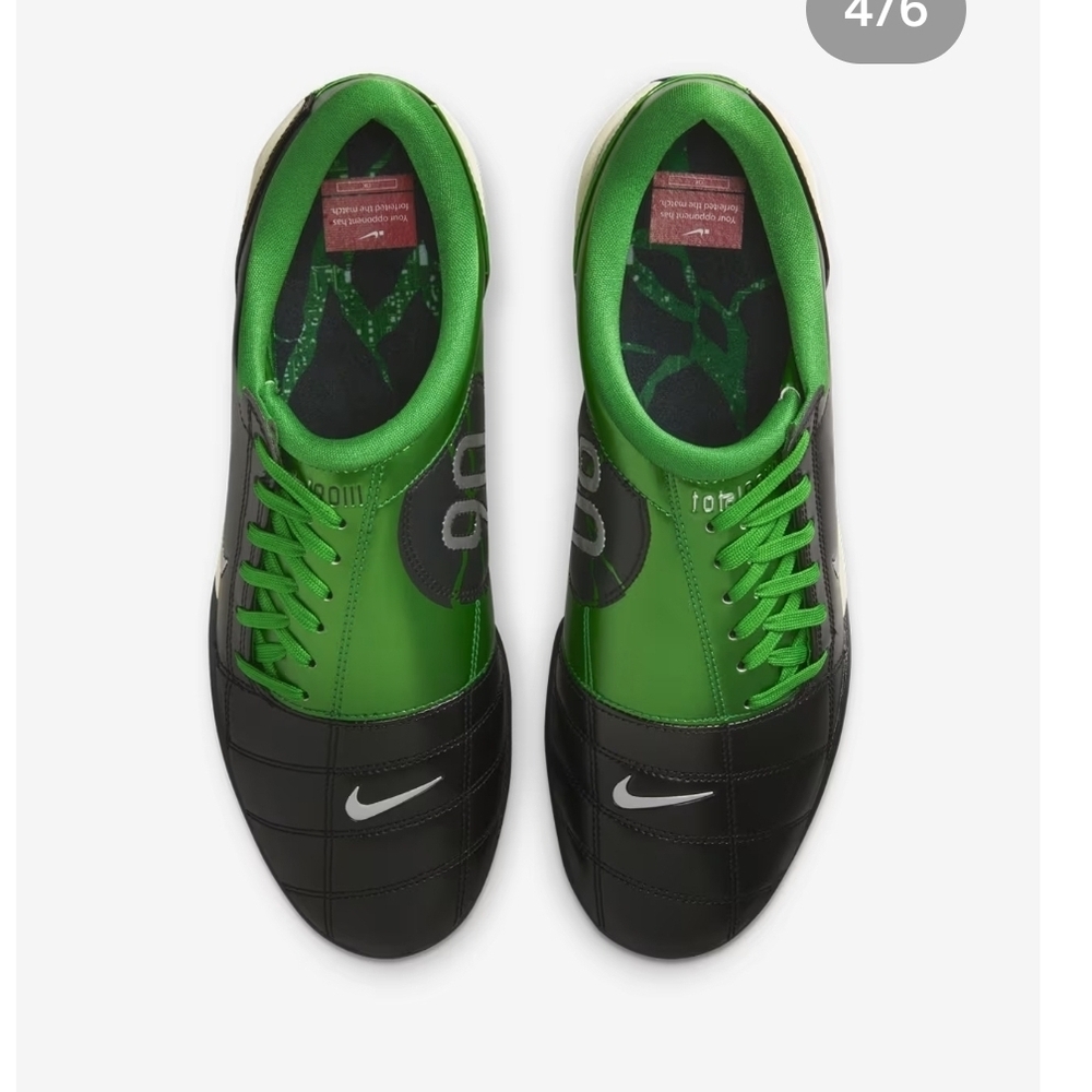 Nike Men’s Green and Black Soccer Cleats